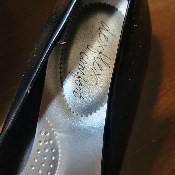 Dexflex Comfort Leather High Heel - Picture 2 of 4